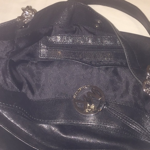 Michael Kors purse - Picture 6 of 8